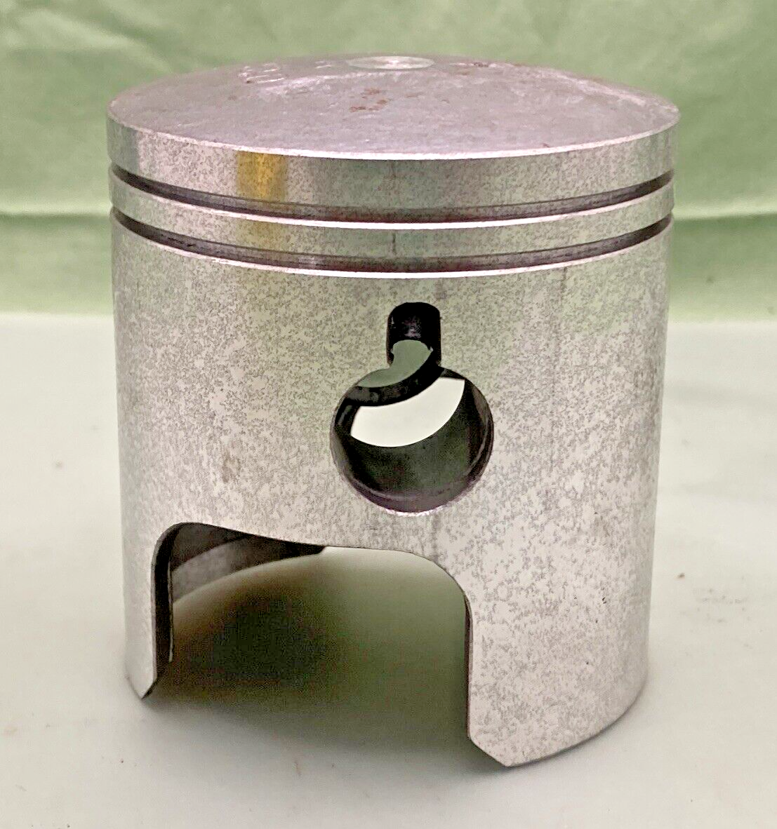 NEW GENUINE SUZUKI 12110-31720 PISTON, RH