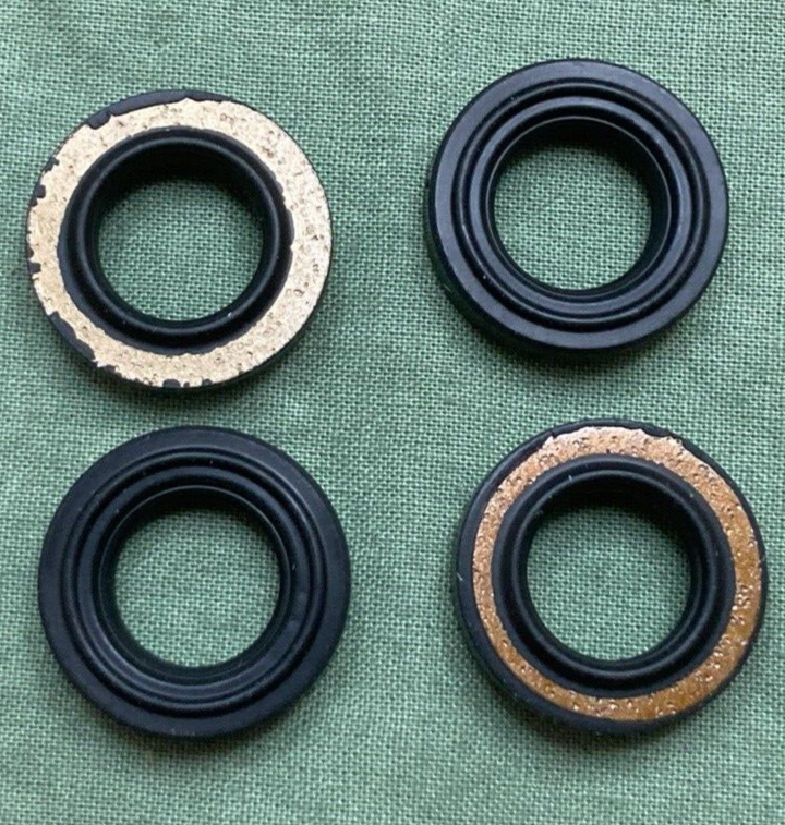 NEW GENUINE TRIUMPH T3990033 ENGINE SERVICE KIT INCOMPLETE SEE DESC
