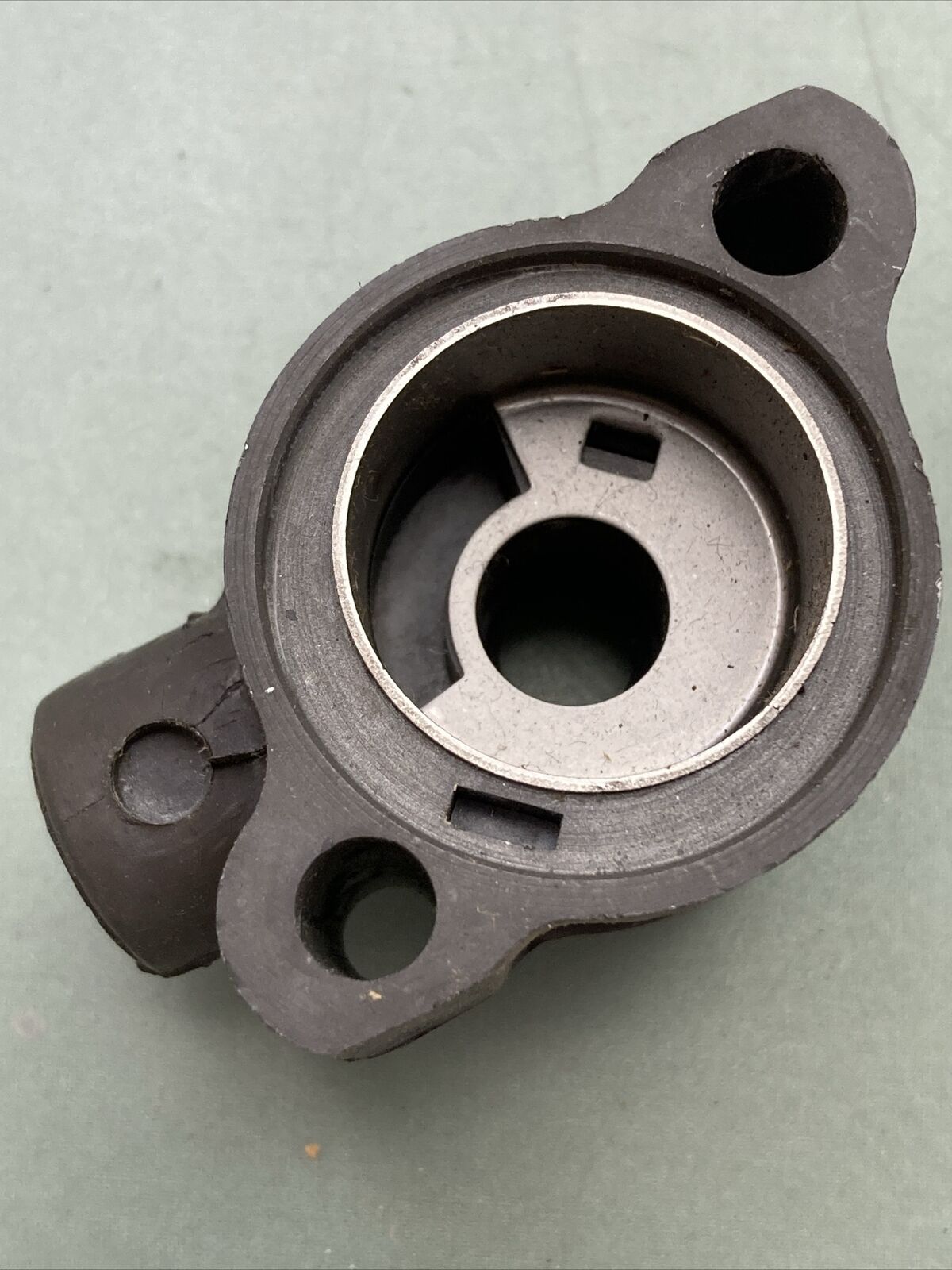 NEW GENUINE MERCURY QUICKSILVER 46-33077A1 HOUSING ASSEMBLY