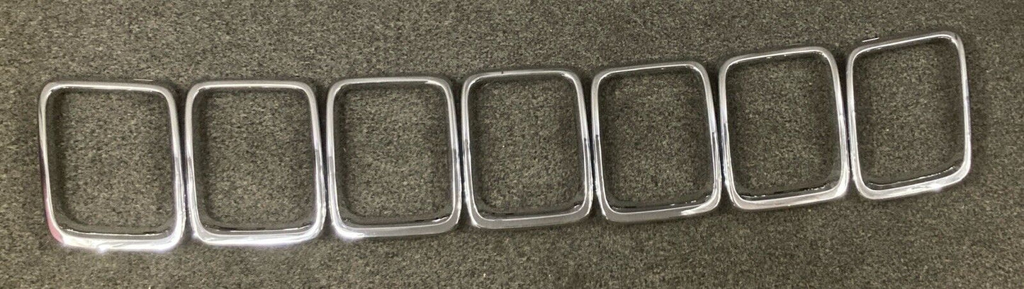 NEW GENUINE MOPAR 68405259AA Radiator Grille Trim Ring Kit FOR '17-'21 COMPASS