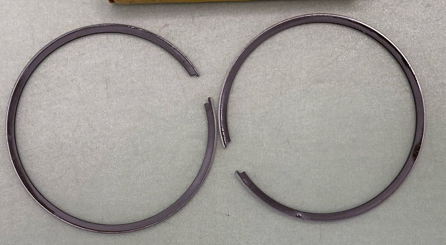 NEW GENUINE SUZUKI 12100-25840 PISTON RING SET
