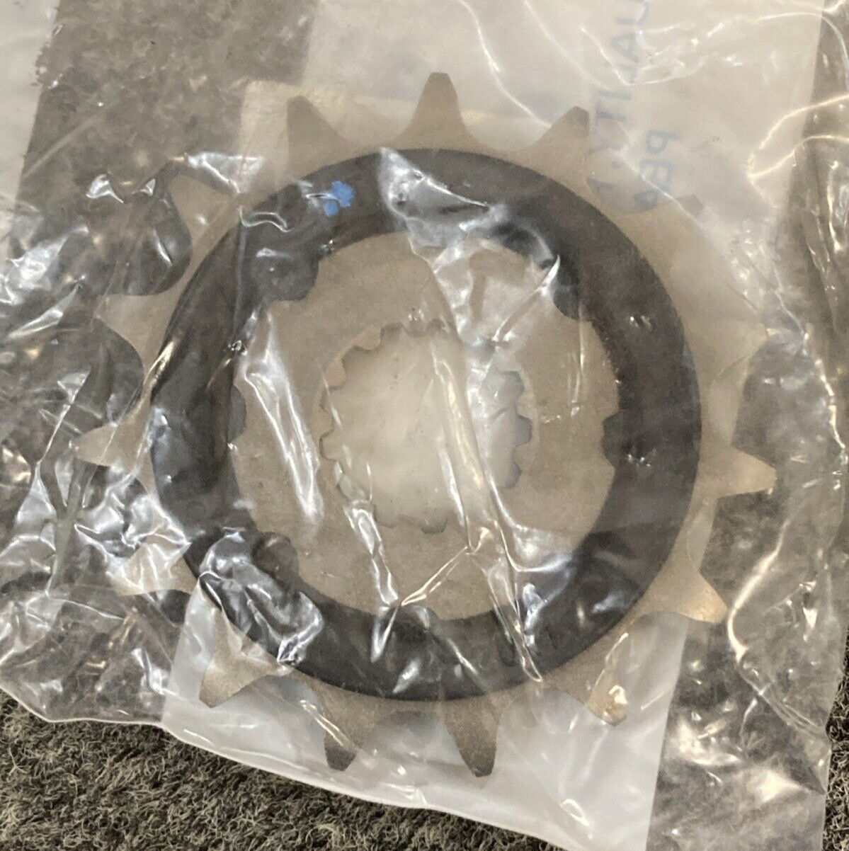 NEW GENUINE TRIUMPH T2017270 Chain & Sprocket Kit, 113/47/15 Daytona 06-20