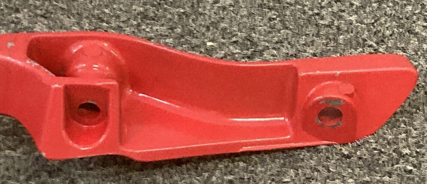 SUZUKI 46211-19C00-37W HANDLE PILLION REAR RED