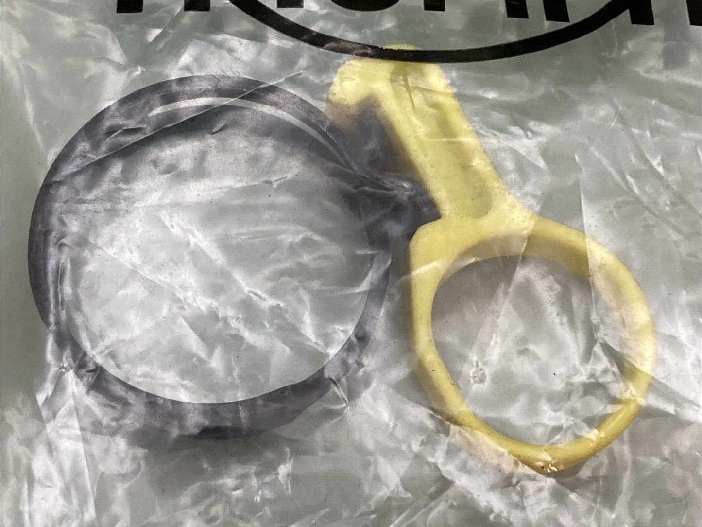 NEW GENUINE TRIUMPH T3706216 Clamp, Constant Tension, Dia 32 Daytona