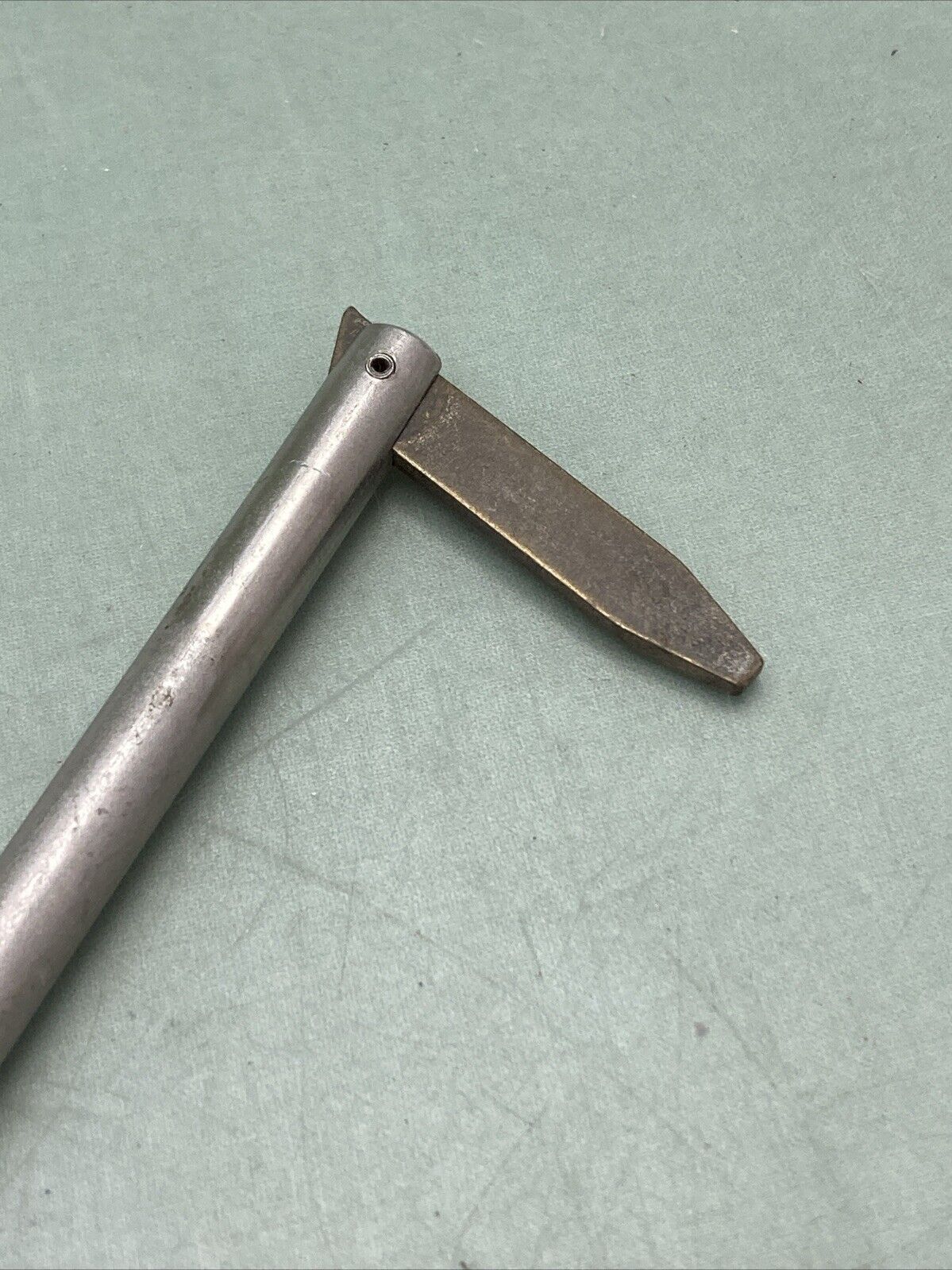 NEW REPLACES MERCURY QUICKSILVER 49930A1 TILT PIN ASSEMBLY