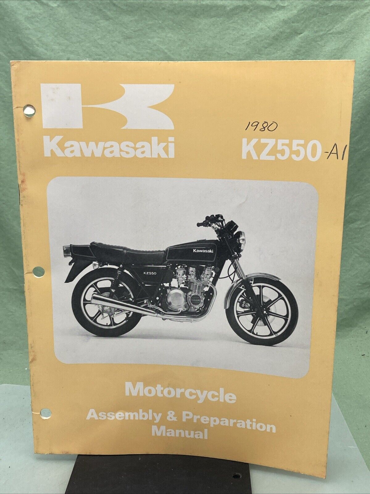 GENUINE KAWASAKI 99931-1047-01 KZ550 MOTORCYCLE ASSEMBLY AND PREP MANUAL 1979