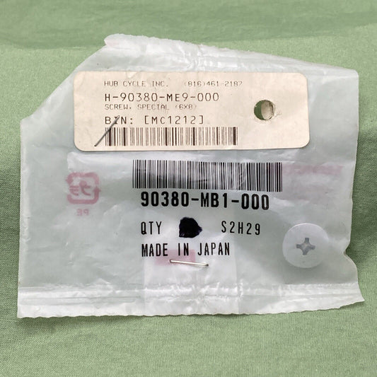NEW GENUINE HONDA 90380-MB1-000 TURN SIGNAL Screw, Special (6X8)