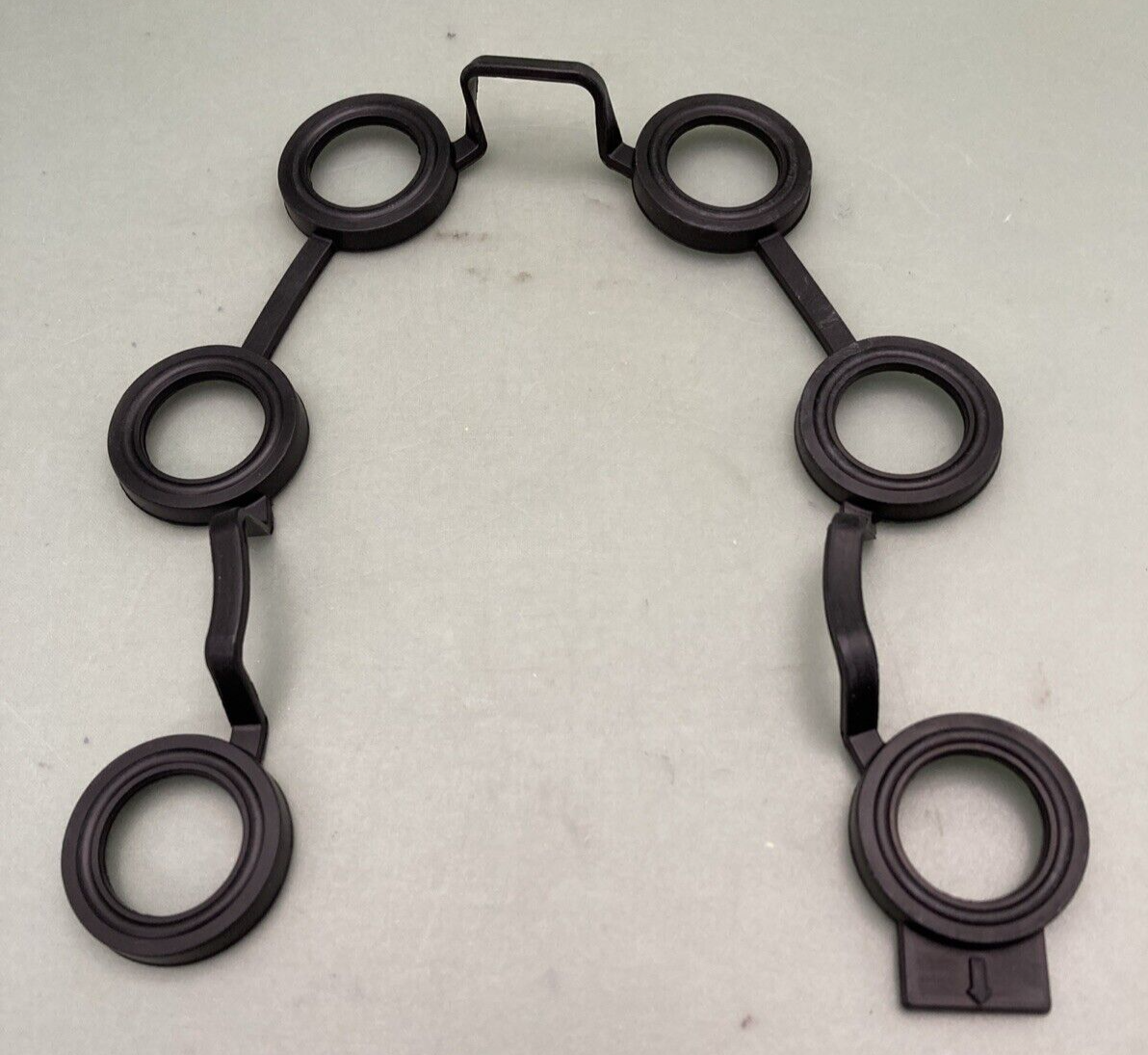 NEW GENUINE TRIUMPH T1261495 Seal, Plug Towers