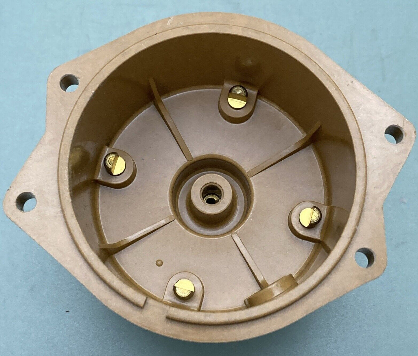 NEW GENUINE MERCURY QUICKSILVER 393-2955A2 DISTRIBUTOR CAP OUTBOARD 50HP