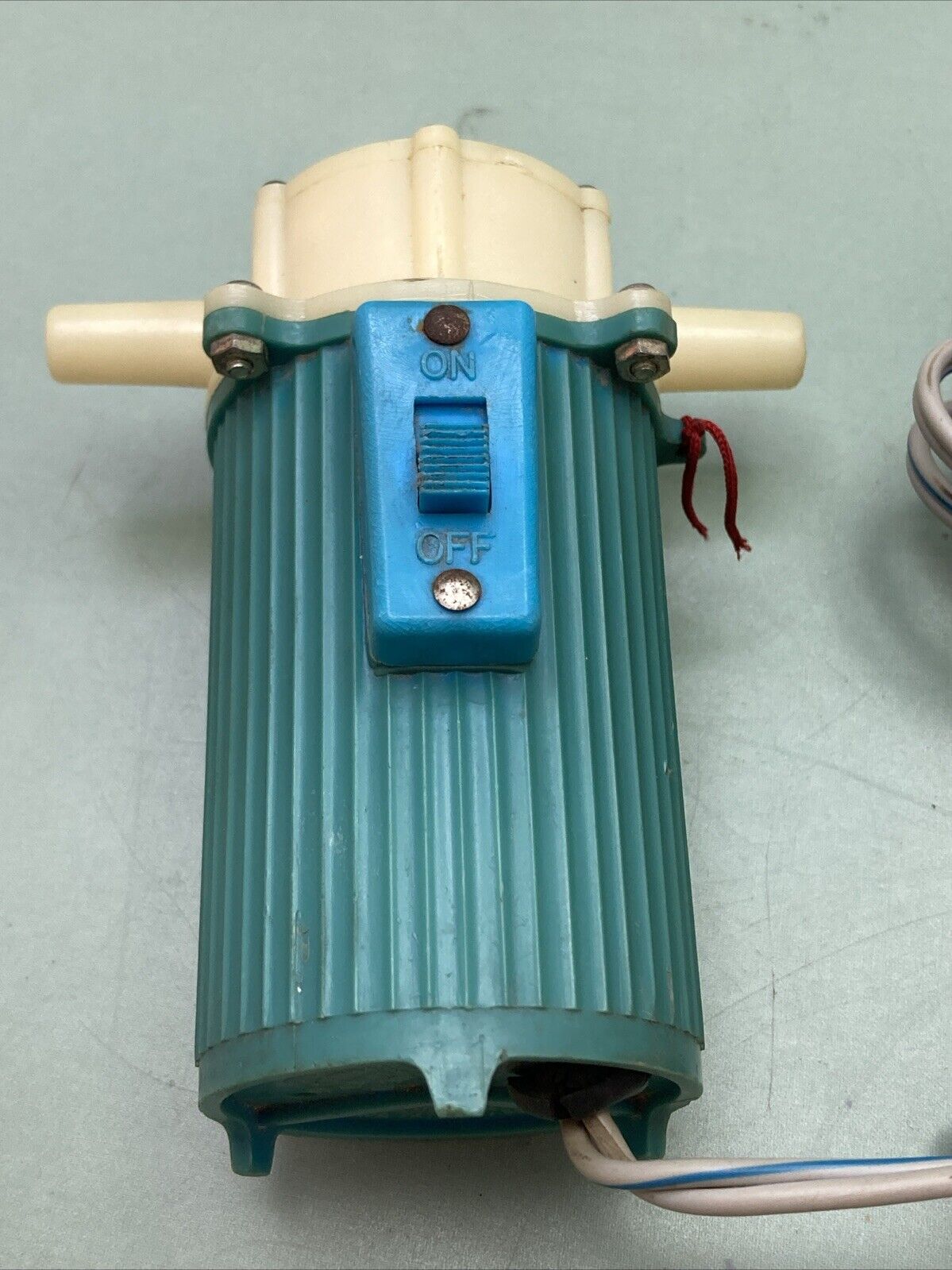 VINTAGE 12 VOLT ELECTRIC ROTARY COMPRESSOR