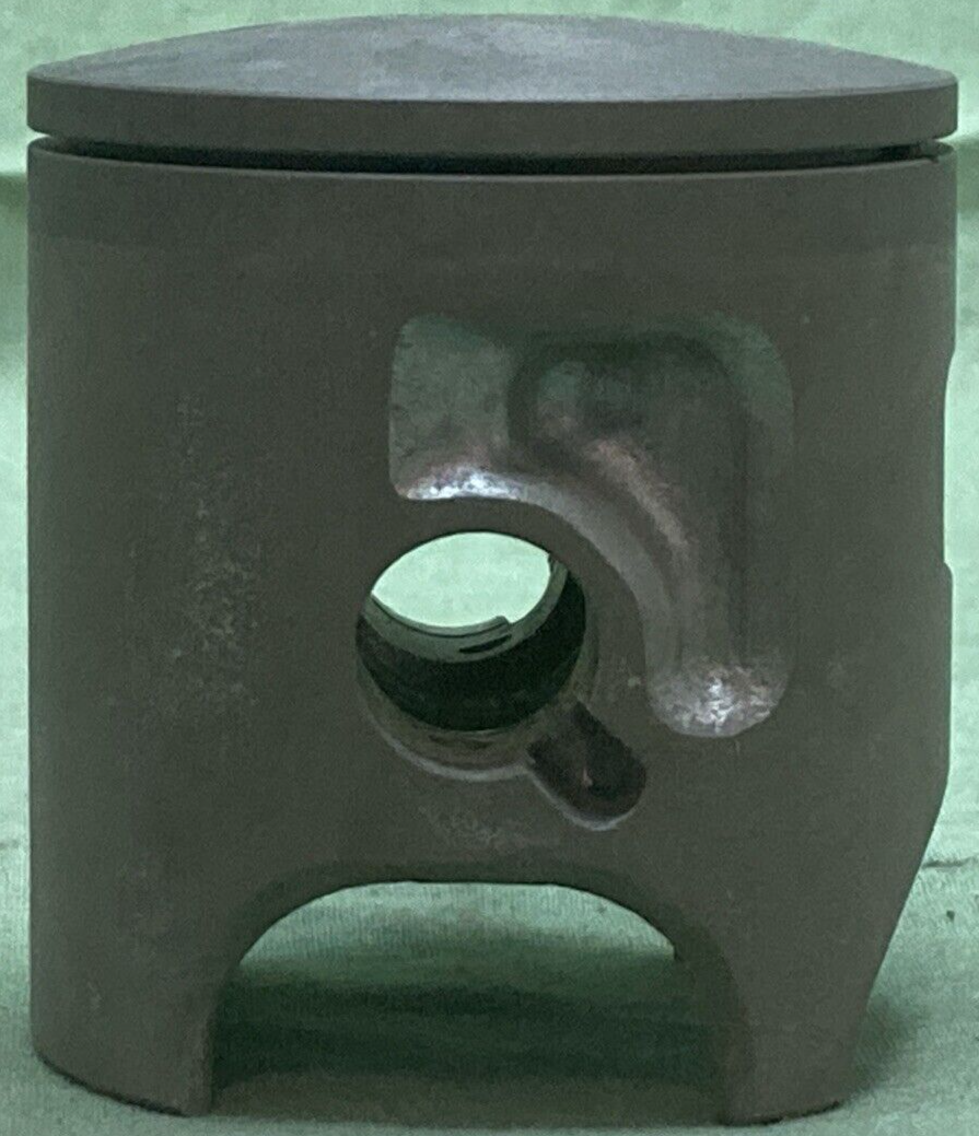 NEW GENUINE YAMAHA 39K-11636-00 PISTON 2ND 0.50 O/S