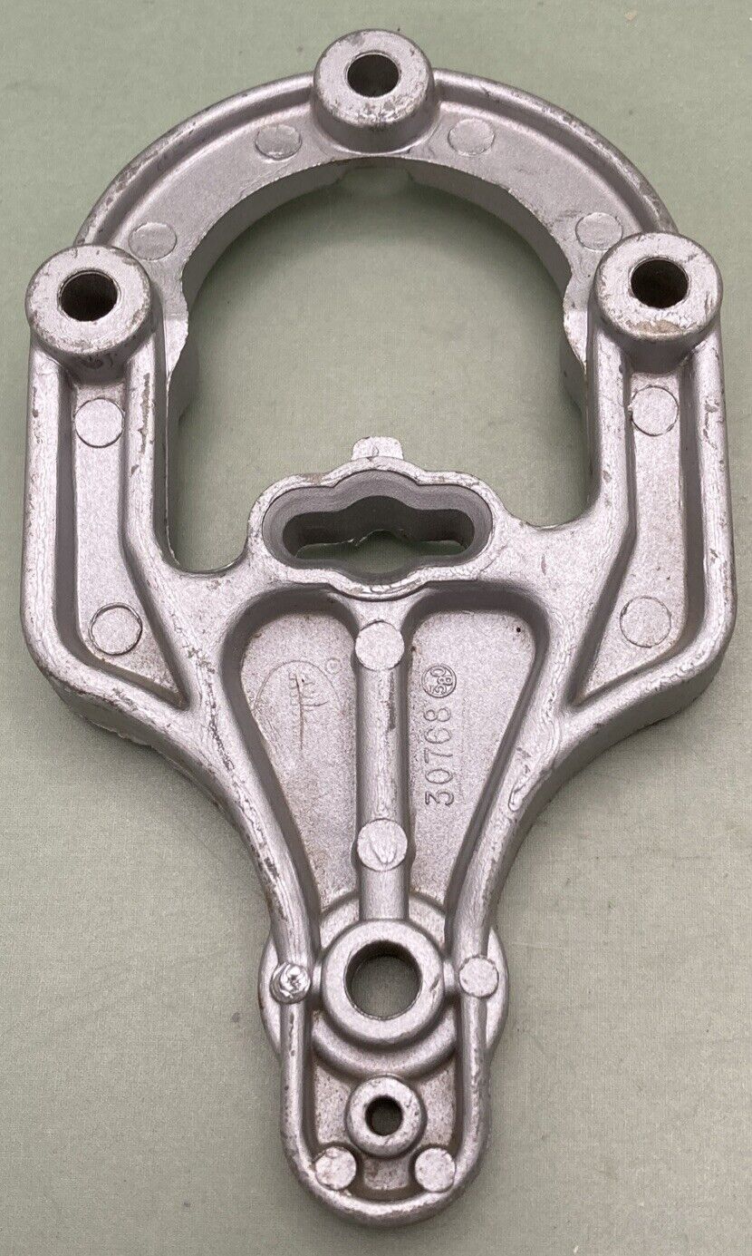 NEW GENUINE MERCURY QUICKSILVER 30768 BRACKET RECTIFIER MOUNT BOTTOM COWL ASM