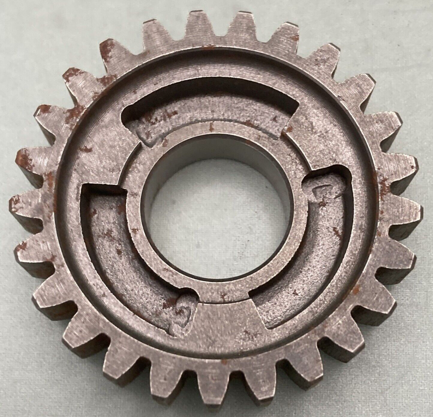 NEW GENUINE SUZUKI 24341-41303 Gear, 4TH Driven