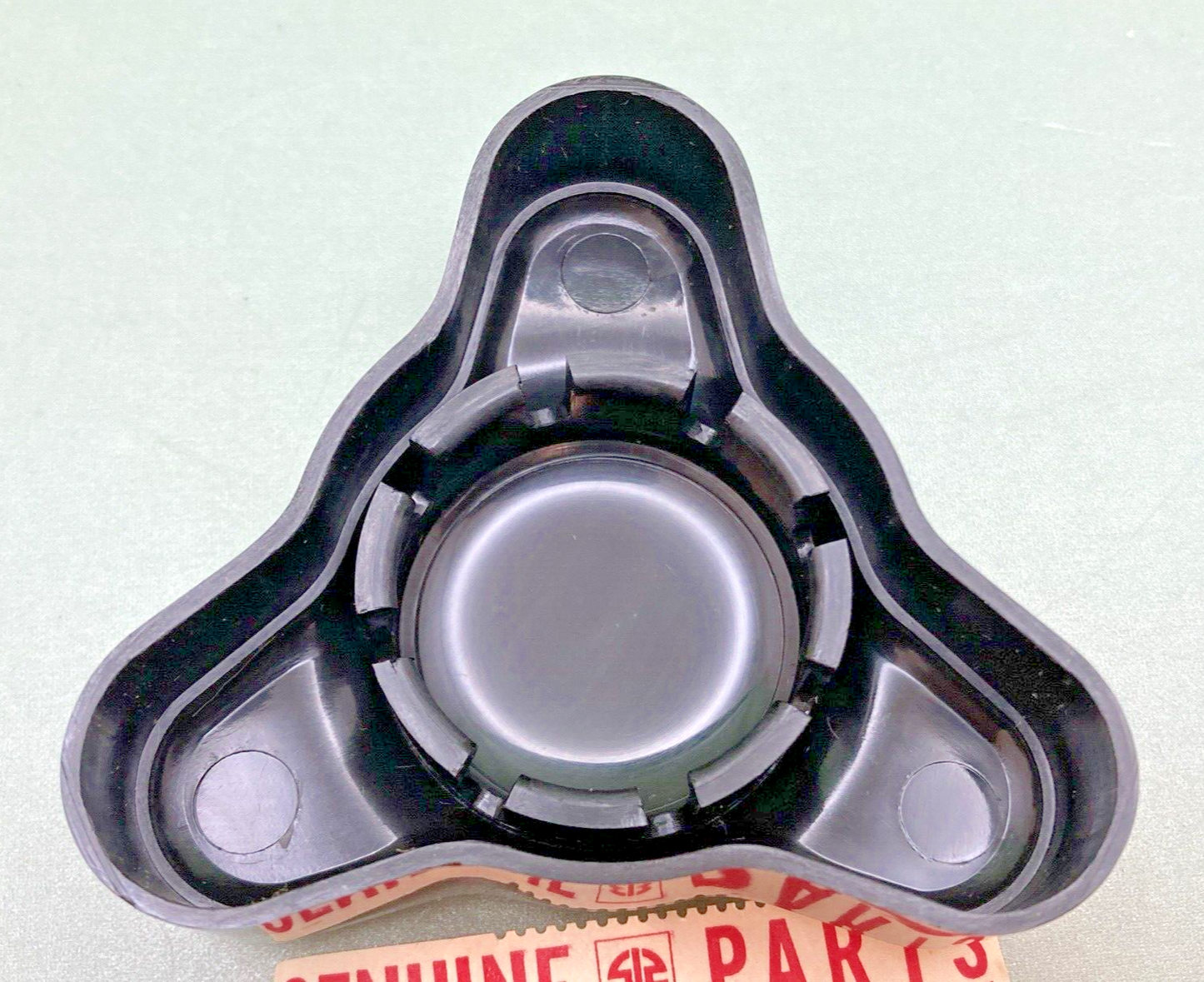 NEW GENUINE KAWASAKI 14025-1087 COVER, SWING ARM 1979 KZ1300