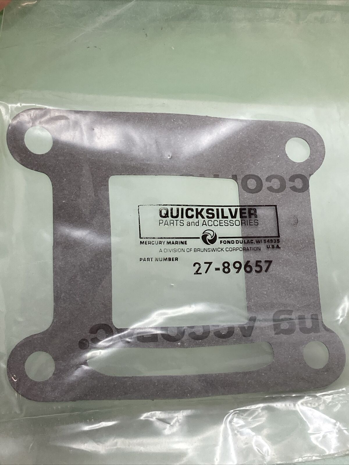 New GENUINE MERCURY QUICKSILVER 27-89657 ELBOW AND RESERVOIR TO MANIFOLD GASKET