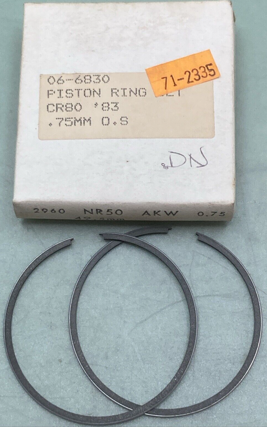 NEW REPLACES HONDA 06-6830 PISTON RING SET 0.75MM OS FITS '83 CR80