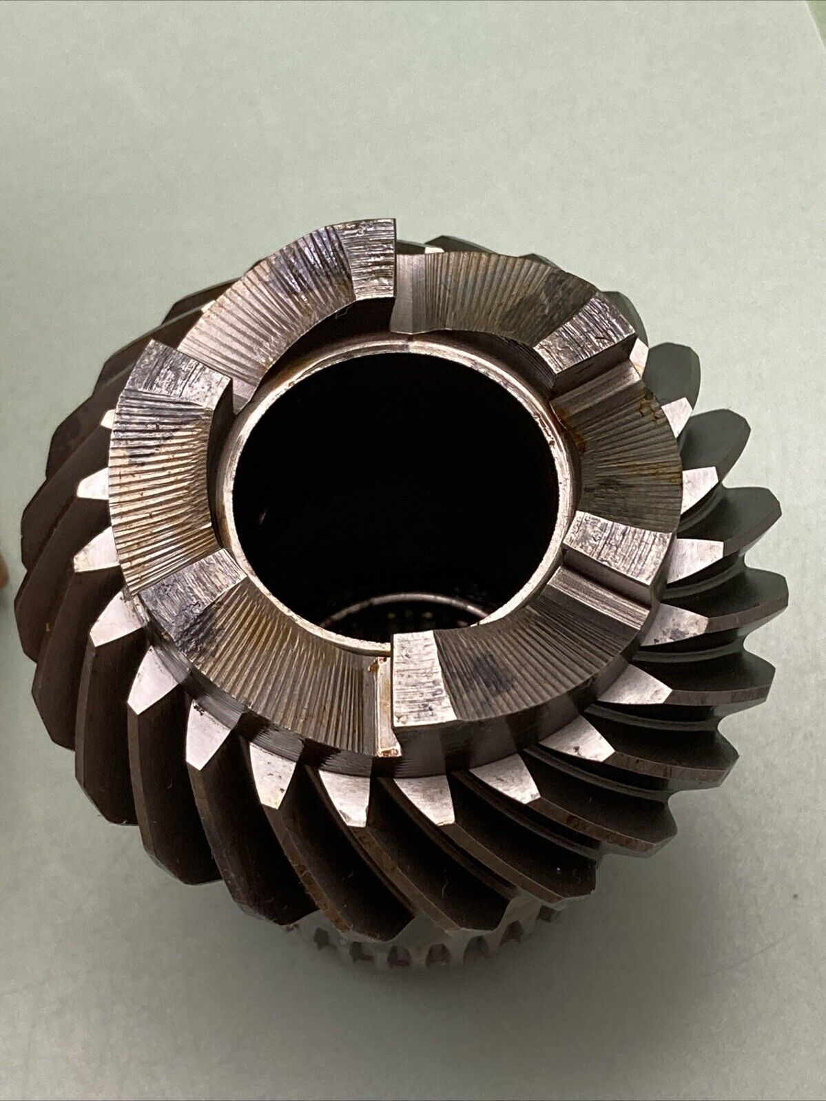 NEW GENUINE MERCURY QUICKSILVER 43-57501A1 PINION GEAR