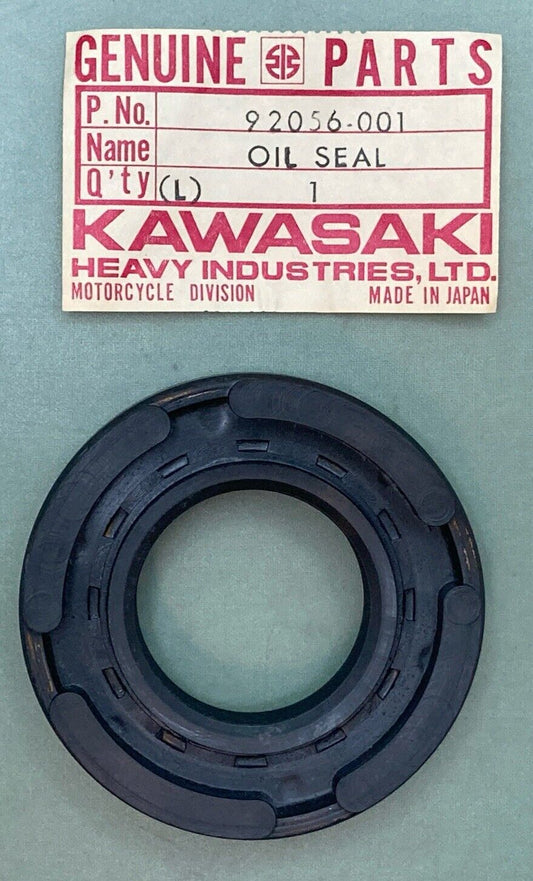 NEW GENUINE KAWASAKI 92056-001 OIL SEAL CRANKSHAFT