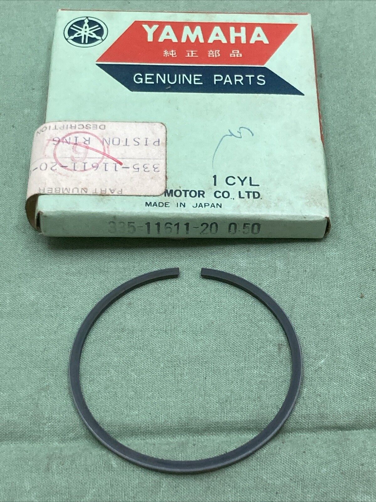 NEW GENUINE YAMAHA 335-11611-20 PISTON RING 2ND 0.50 O/S