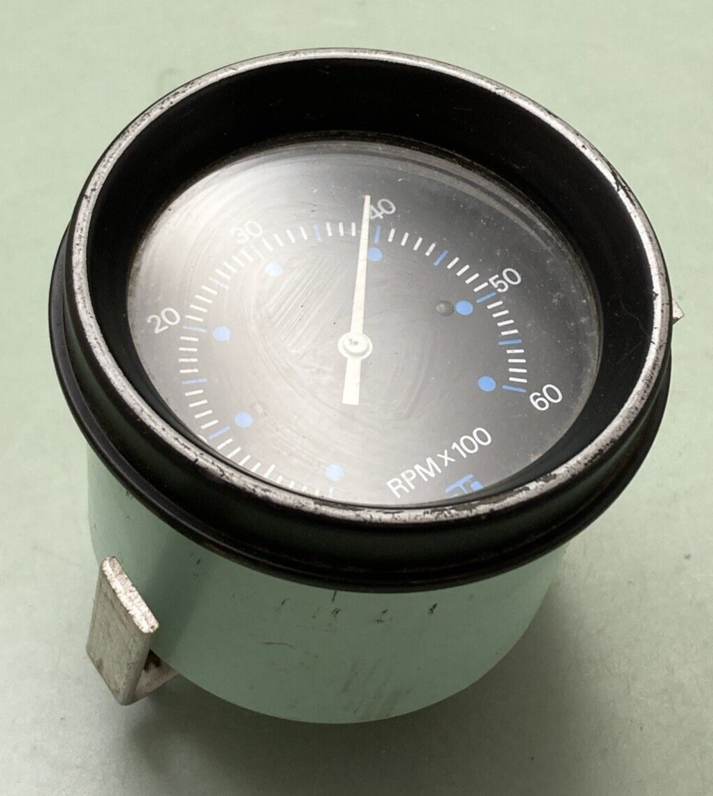 GND 1147474 TACHOMETER RPM X 100 0-60 4704