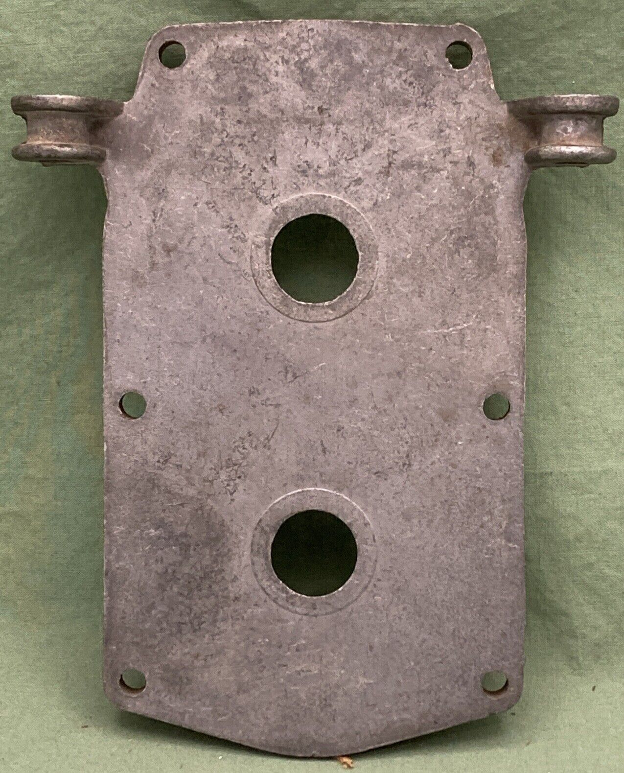 GENUINE MERCURY 1009-1200 CYLINDER BLOCK COVER