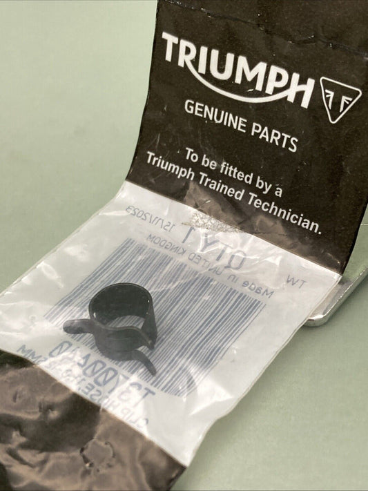 NEW GENUINE TRIUMPH T3700440 Clip, Hose, 11.0 - 12.5MM