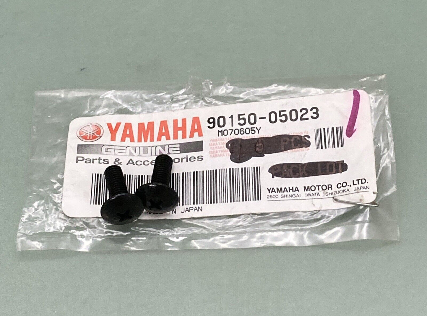 QTY 2 NEW GENUINE YAMAHA 90150-05023 FAIRING Screw, Round Head