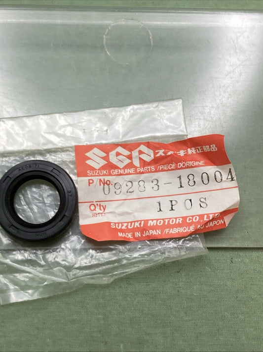 QTY 2 NEW GENUINE SUZUKI 09283-18004 OIL SEALS DRIVE SHAFT OFF-ROAD MOTORCYCLE