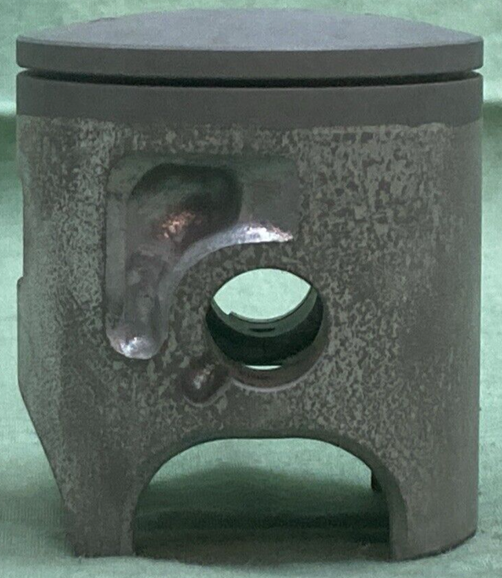 NEW GENUINE YAMAHA 39K-11635-00 PISTON 1ST 0.25 O/S