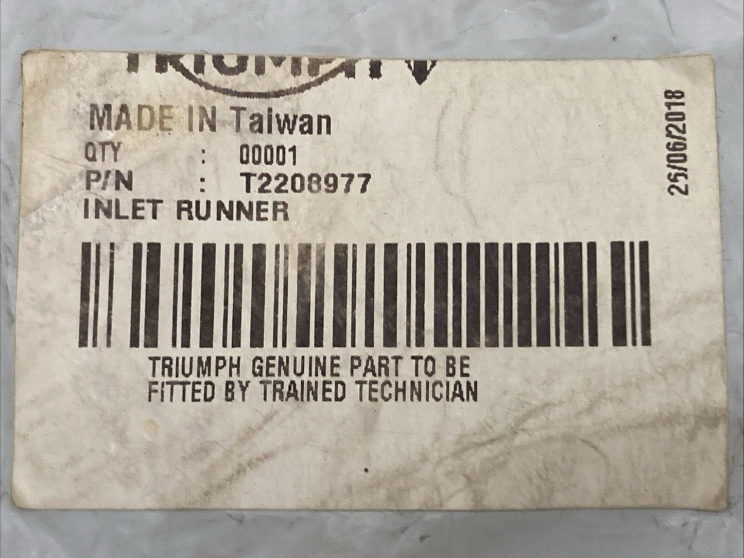 NEW GENUINE TRIUMPH T2208977 Inlet Runner