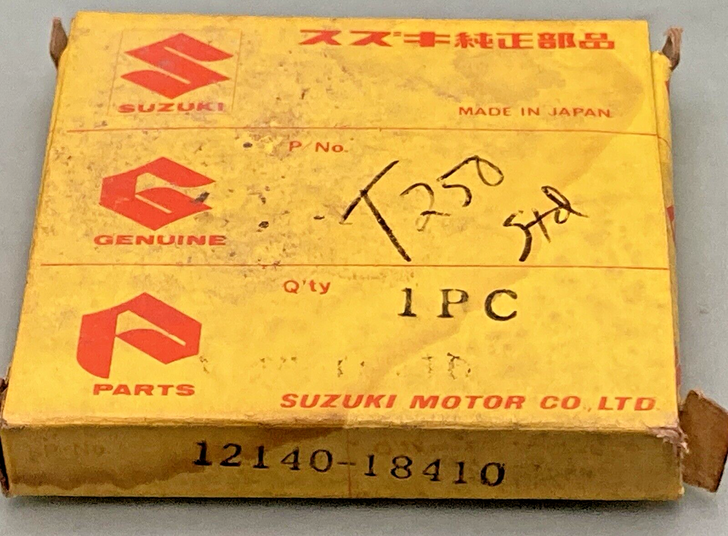 NEW GENUINE SUZUKI 12140-18410 PISTON RING SET, 1972 SUZUKI T250 II, RJ