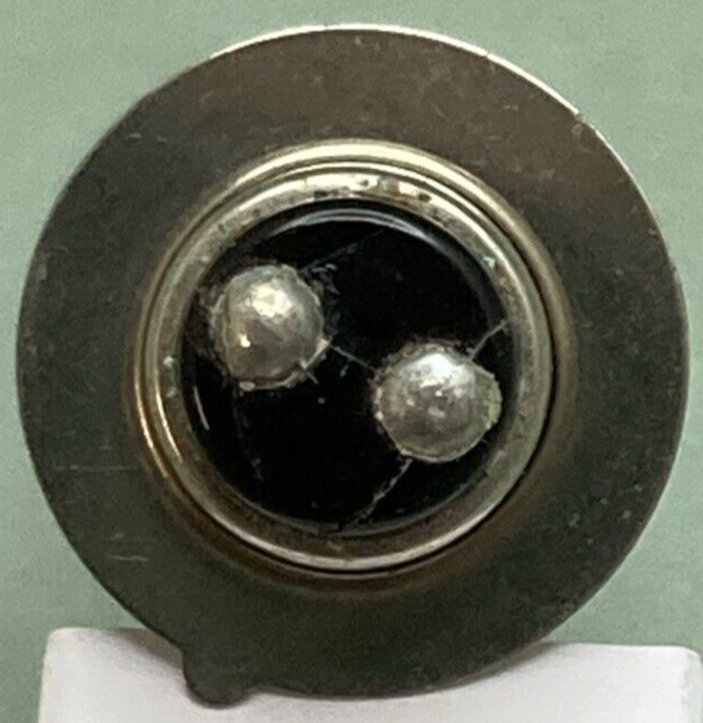 43941162