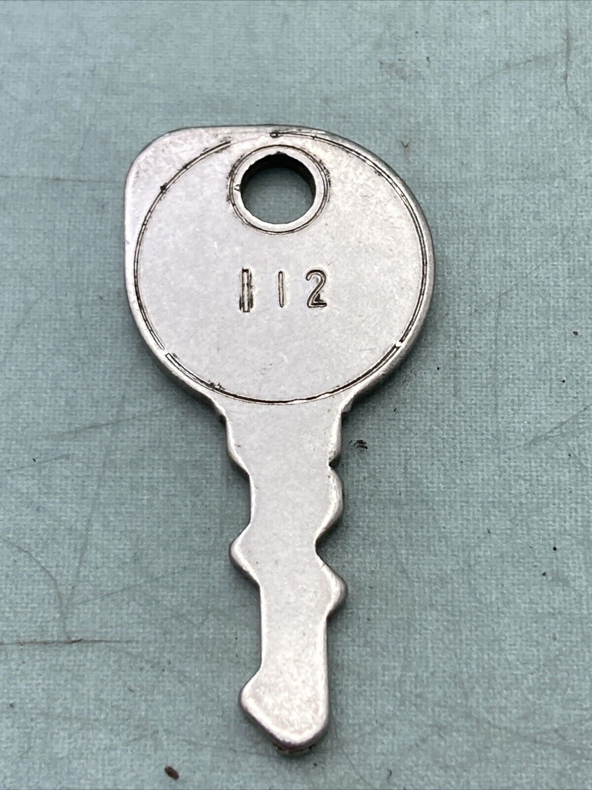NEW GENUINE MERCURY QUICKSILVER 30431112 KEY 112