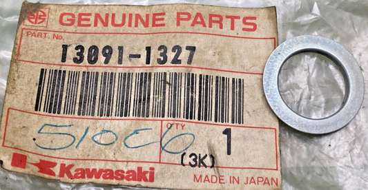 NEW GENUINE KAWASAKI 13091-1327 HOLDER, COVER