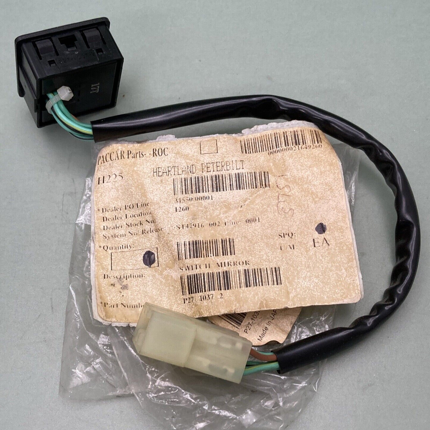 NEW GENUINE PACCAR P27-1037-2 SWITCH MIRROR