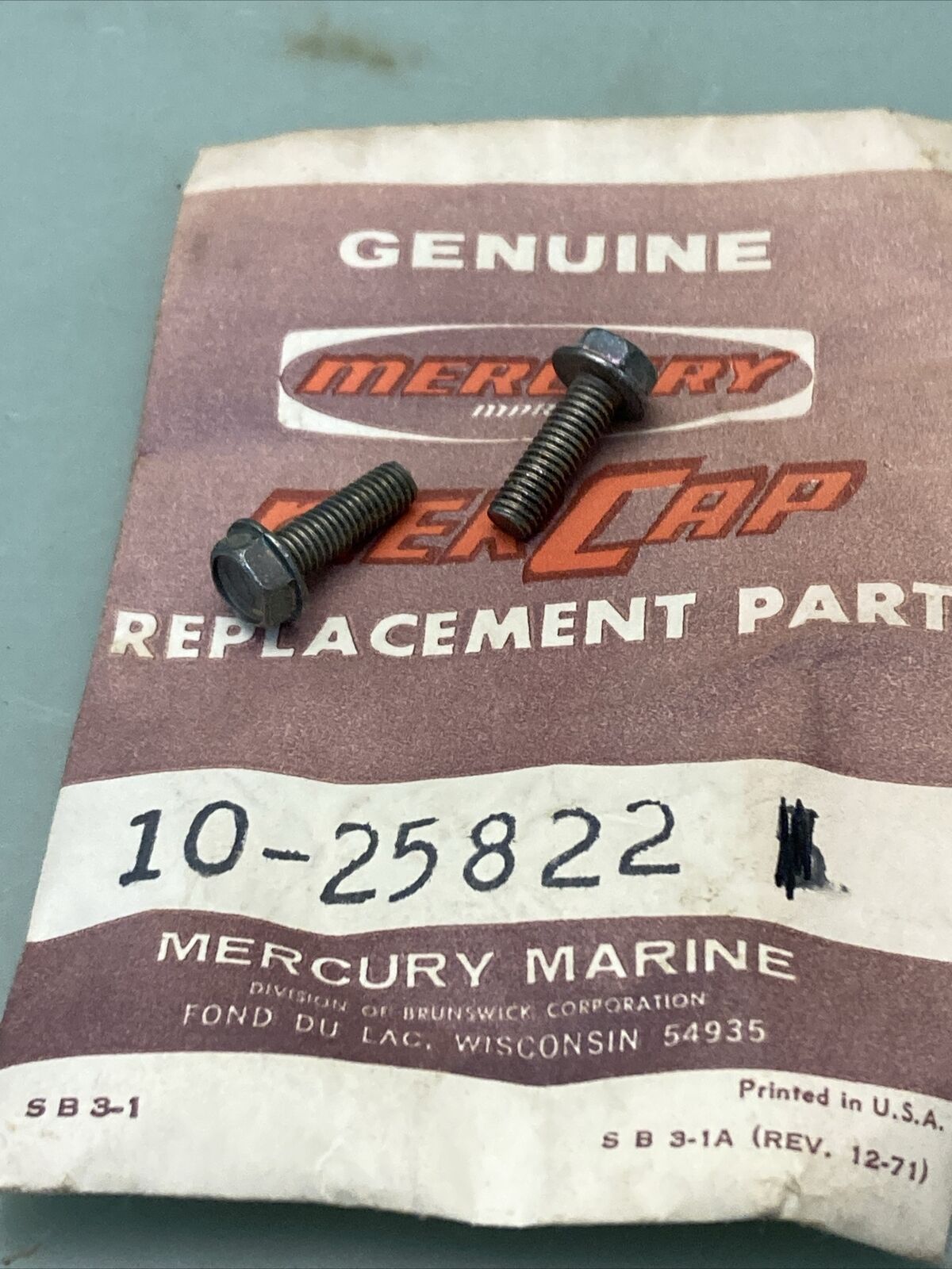 QTY 2 NEW GENUINE MERCURY QUICKSILVER 10-25822 SCREW