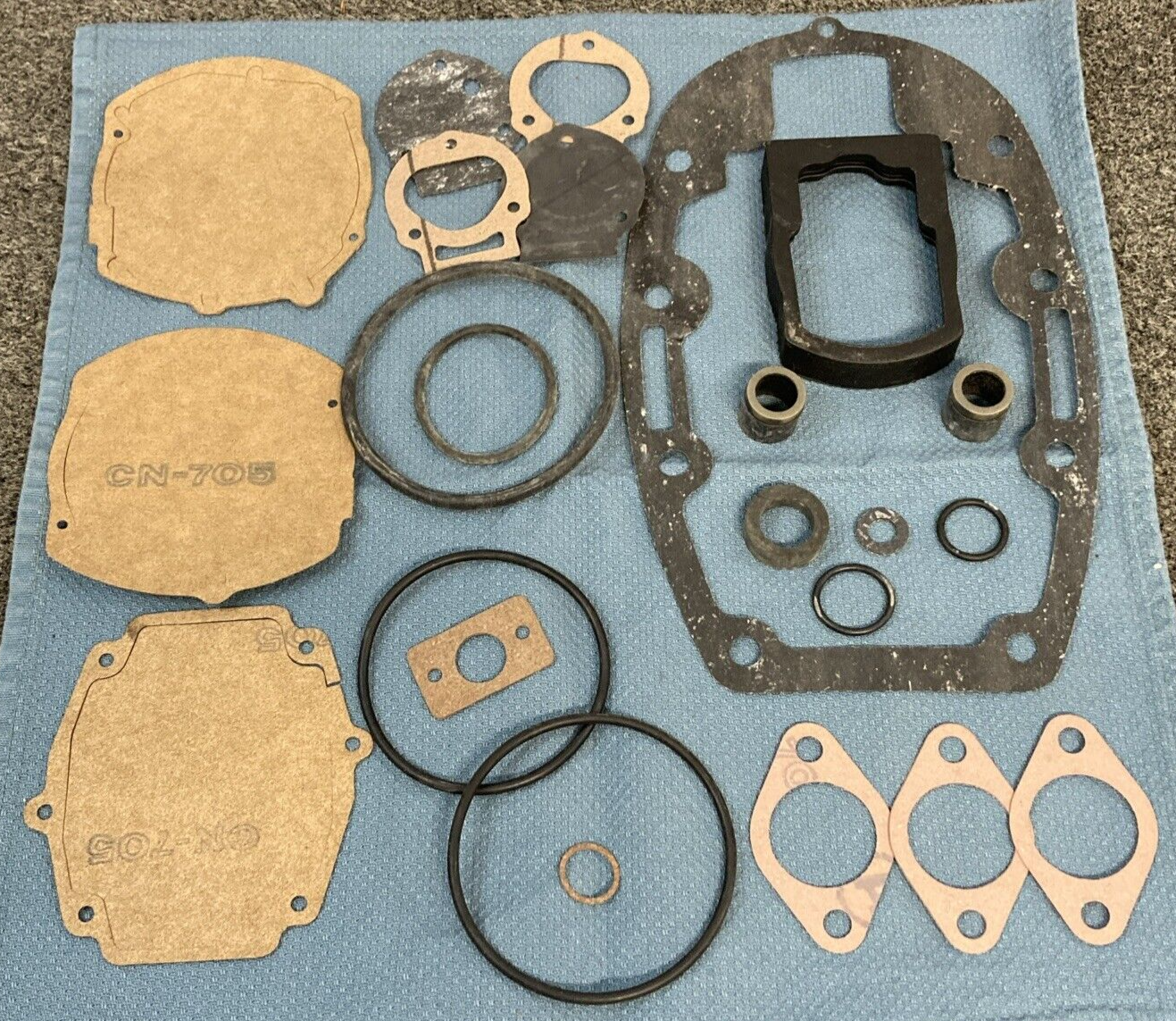 NEW GENUINE MERCURY 27-37741A3 GASKET SET ENGINE OVERHAUL INCOMPLETE