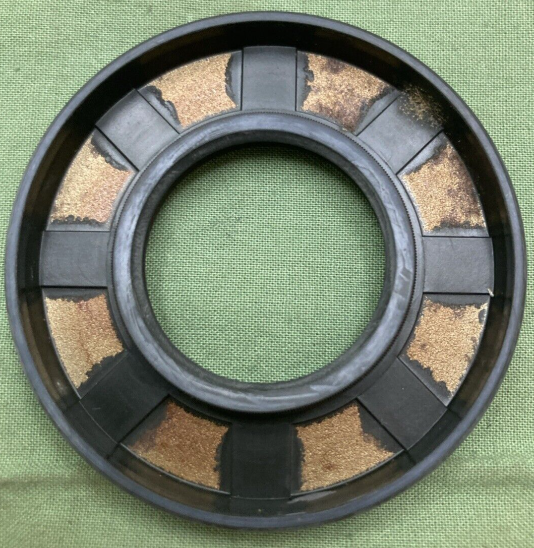 NEW GENUINE SUZUKI 09283-30031 OIL SEAL CRANKSHAFT MOTORCYCLE