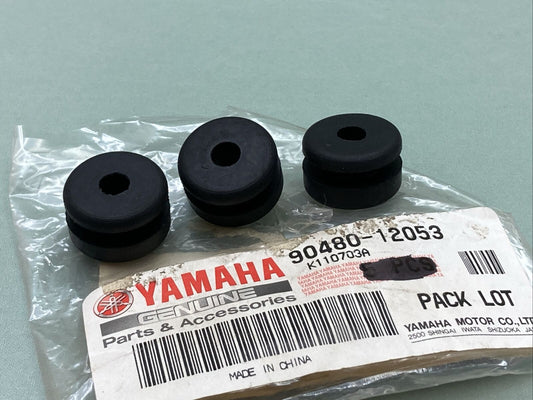 QTY 3 NEW GENUINE YAMAHA 90480-12053 GROMMET