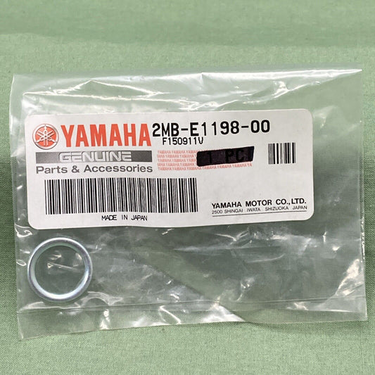 QTY 2 NEW GENUINE YAMAHA 2MB-E1198-00 OIL PUMP Gasket