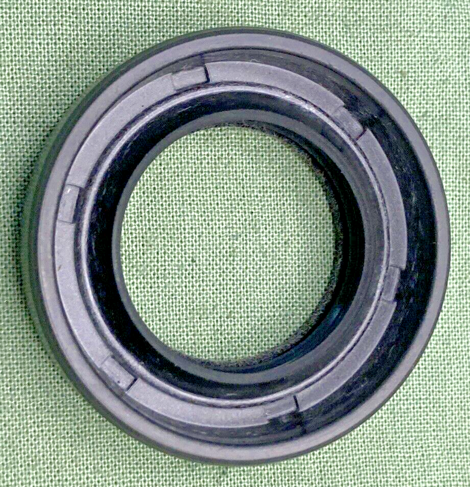 NEW GENUINE SUZUKI 09284-21001 FRONT WHEEL HUB OIL SEAL LT230 LT-F250 LT-Z450