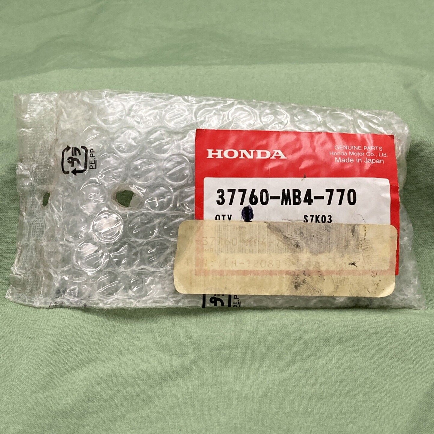 NEW GENUINE HONDA 37760-MB4-770 RADIATOR Switch Assembly, Thermo