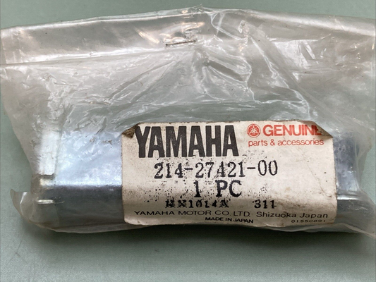 NEW GENUINE YAMAHA 214-27421-00 Footrest 2 1985 Y-ZINGER