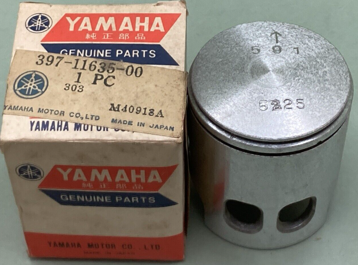 NEW GENUINE YAMAHA 397-11635-00 PISTON 0.25 O/S