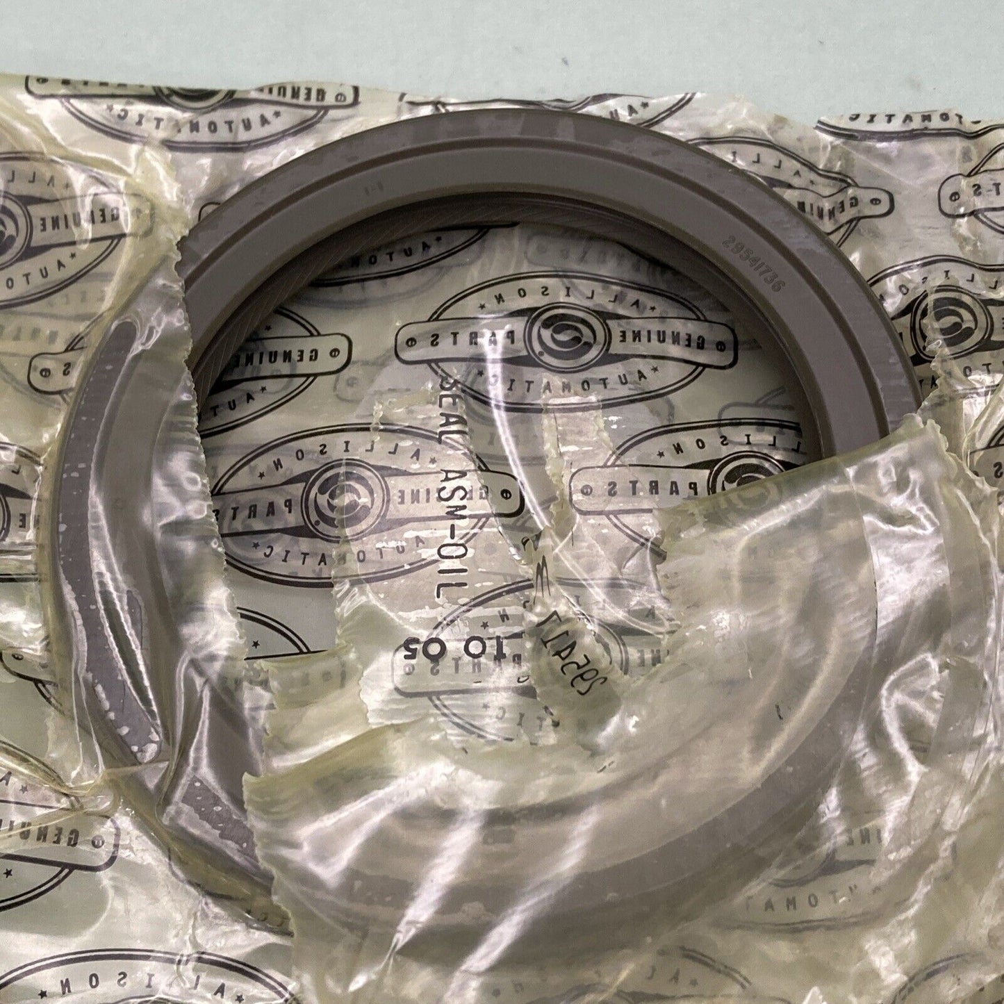 NEW GENUINE ALLISON AUTOMATIC 29541736 OIL SEAL