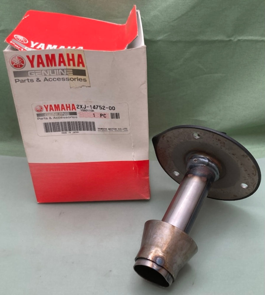 New Genuine Yamaha 2XJ-14752-00 Pipe, Outlet, 2XJ-14752-00-00