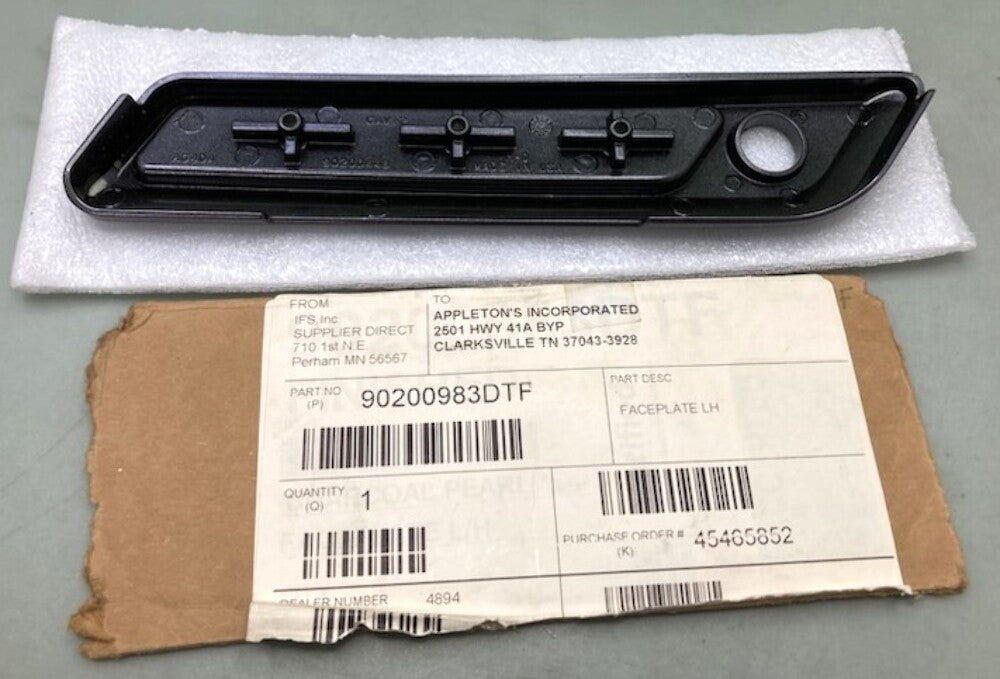 Harley Davidson 90200983DTF Saddlebag Faceplate New Genuine