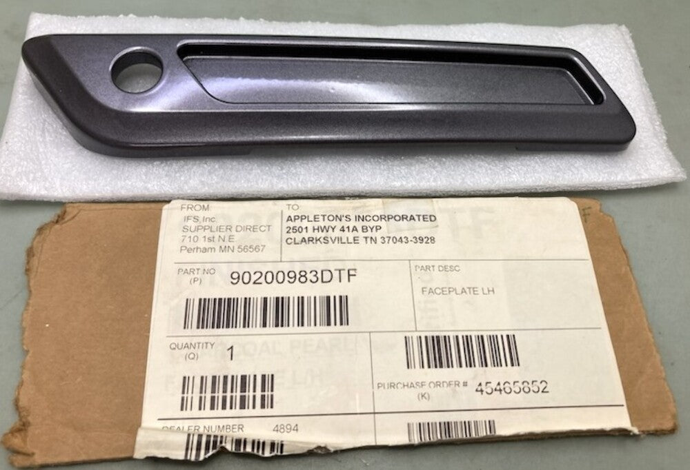 Harley Davidson 90200983DTF Saddlebag Faceplate New Genuine