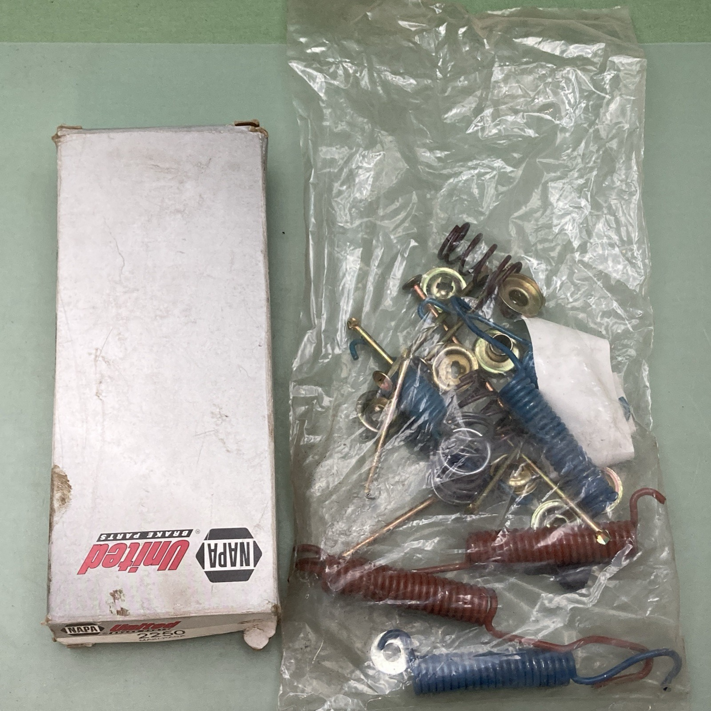 NEW GENUINE NAPA UNITED BRAKE PARTS 2250 MAXI-PACK BRAKE SYSTEM PARTS