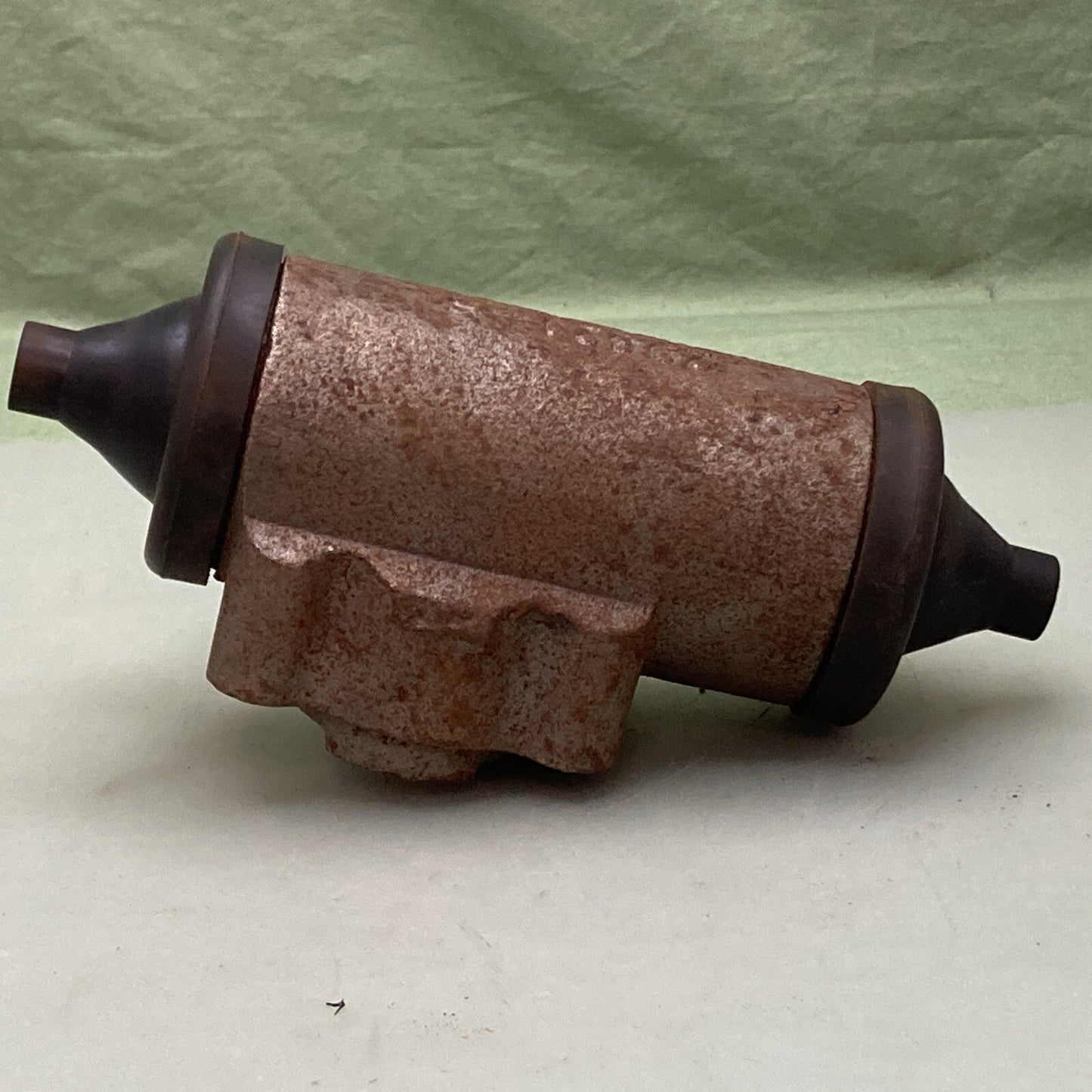 NEW GENUINE NAPA 37240 WHEEL CYLINDER